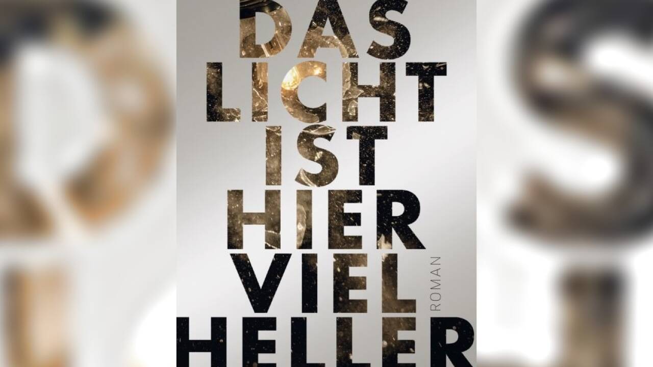 „Das Licht ist hier viel heller“ ist Mareike Fallwickls zweiter Roman. 