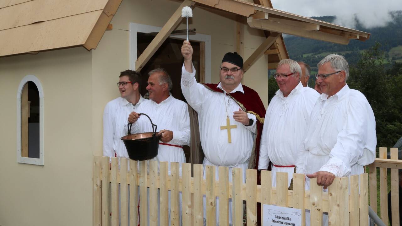 Der Kameradschaftsbund machte den Bürgermeister auf die notwendige Sanierung der Wallfahrtskirche Maria Höllenstein aufmerksam.  