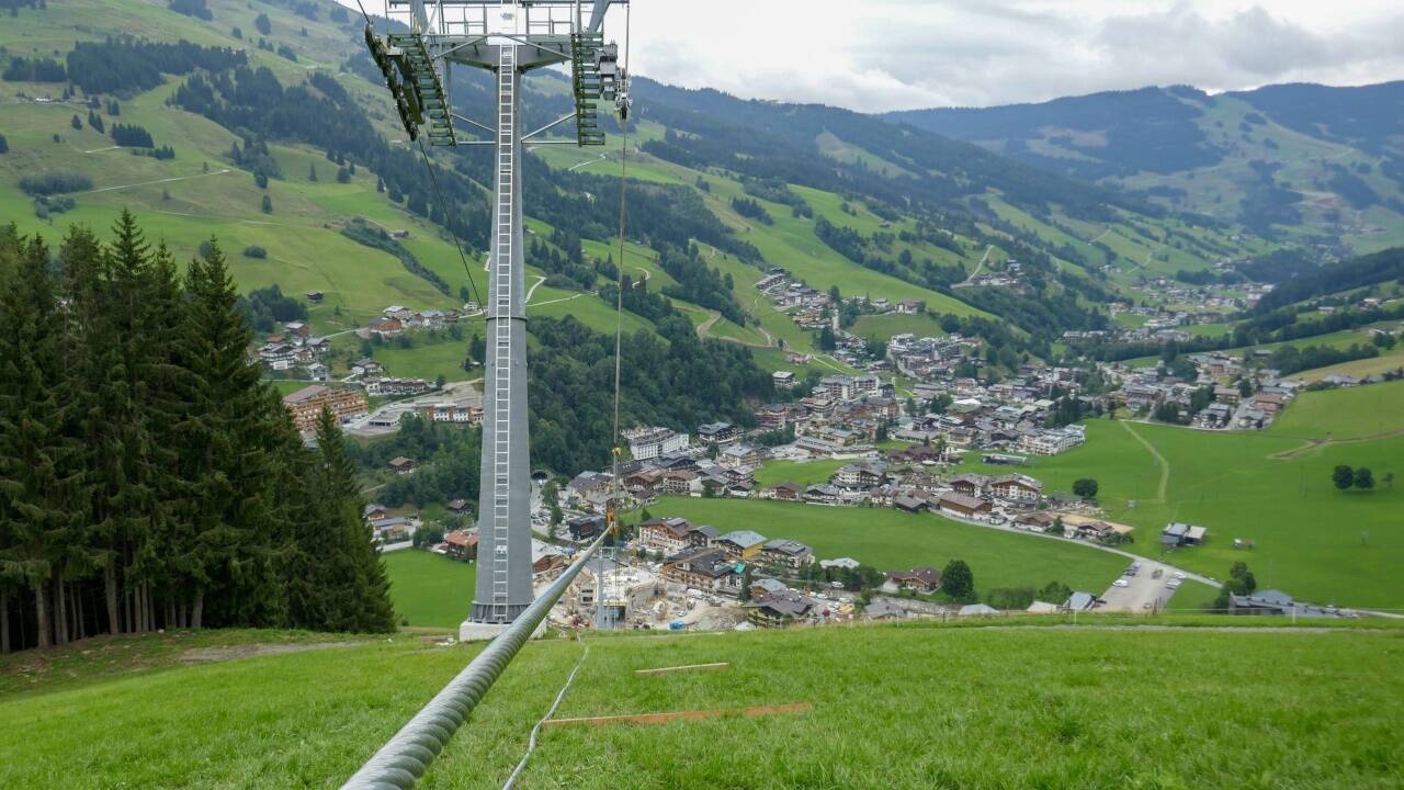 Baustelle 12er-Kogel-Bahn.  