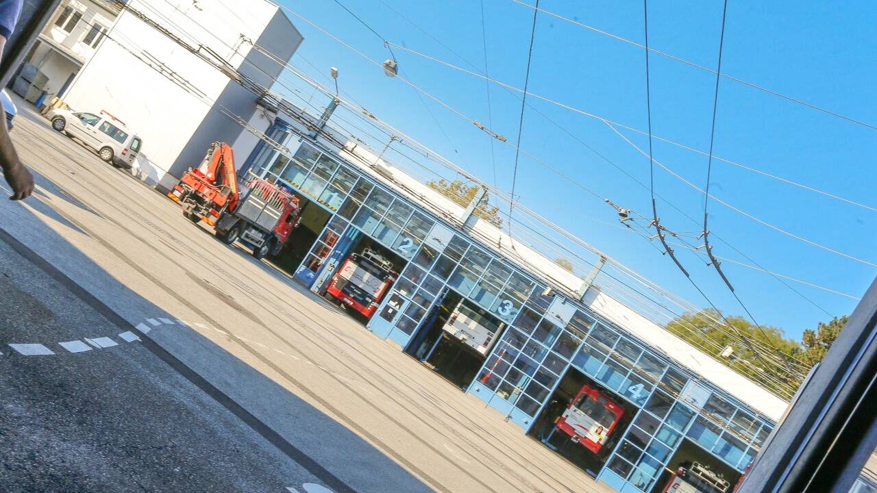 Die Remise in der Alpenstraße wurde 1949 eröffnet und ist sanierungsbedürftig.  