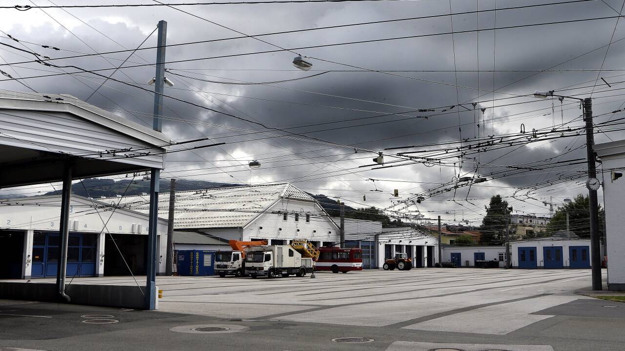 Die Remise der Obusse in der Alpenstraße. Ein Neubau entsteht nach fünf Jahren Planungszeit doch nicht.  