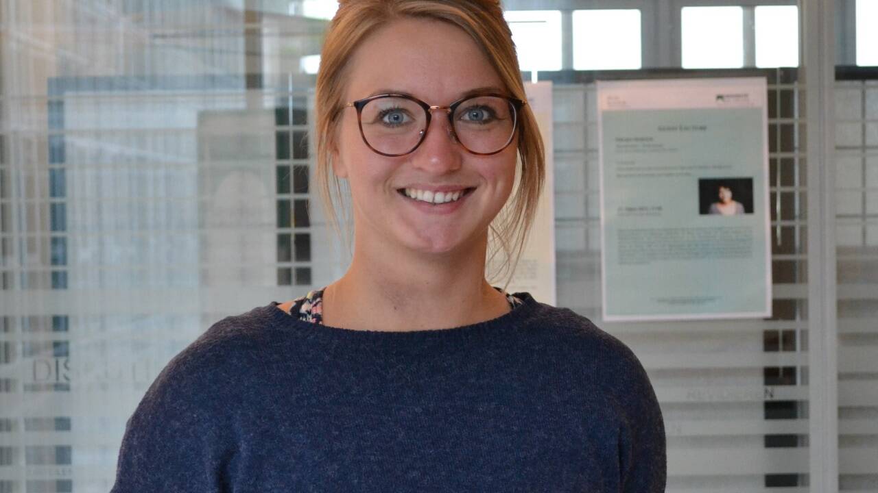 Carolin studiert Soziologie, sie hat aber bereits eine Berufsausbildung.  