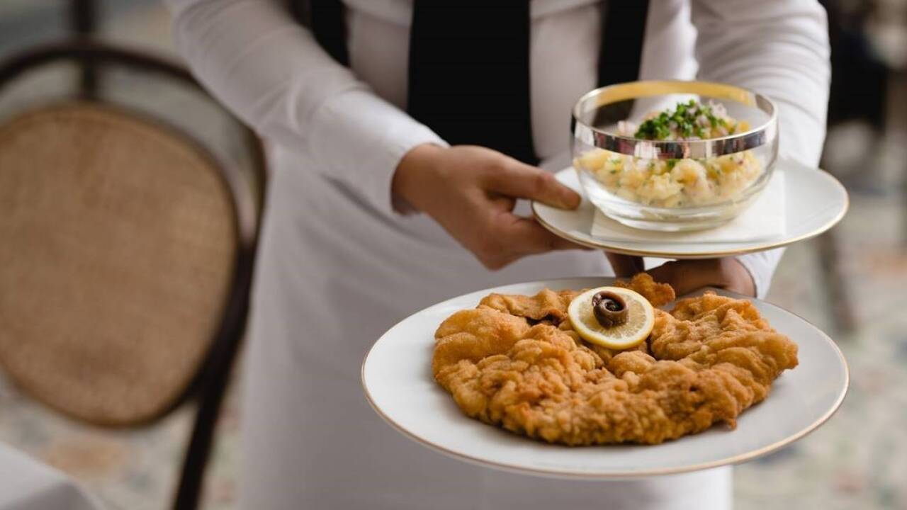Im Meissl & Schadn wird das Wiener Schnitzel „wieder gebührend zelebriert“. 