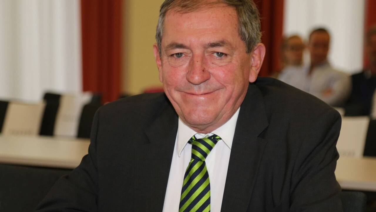 Heinz Schaden war 18 Jahre lang Bürgermeister der Stadt Salzburg. Am Mittwoch nun wurde vom OGH der Schuldspruch gegen ihn in der Swap-Affäre bestätigt. 
