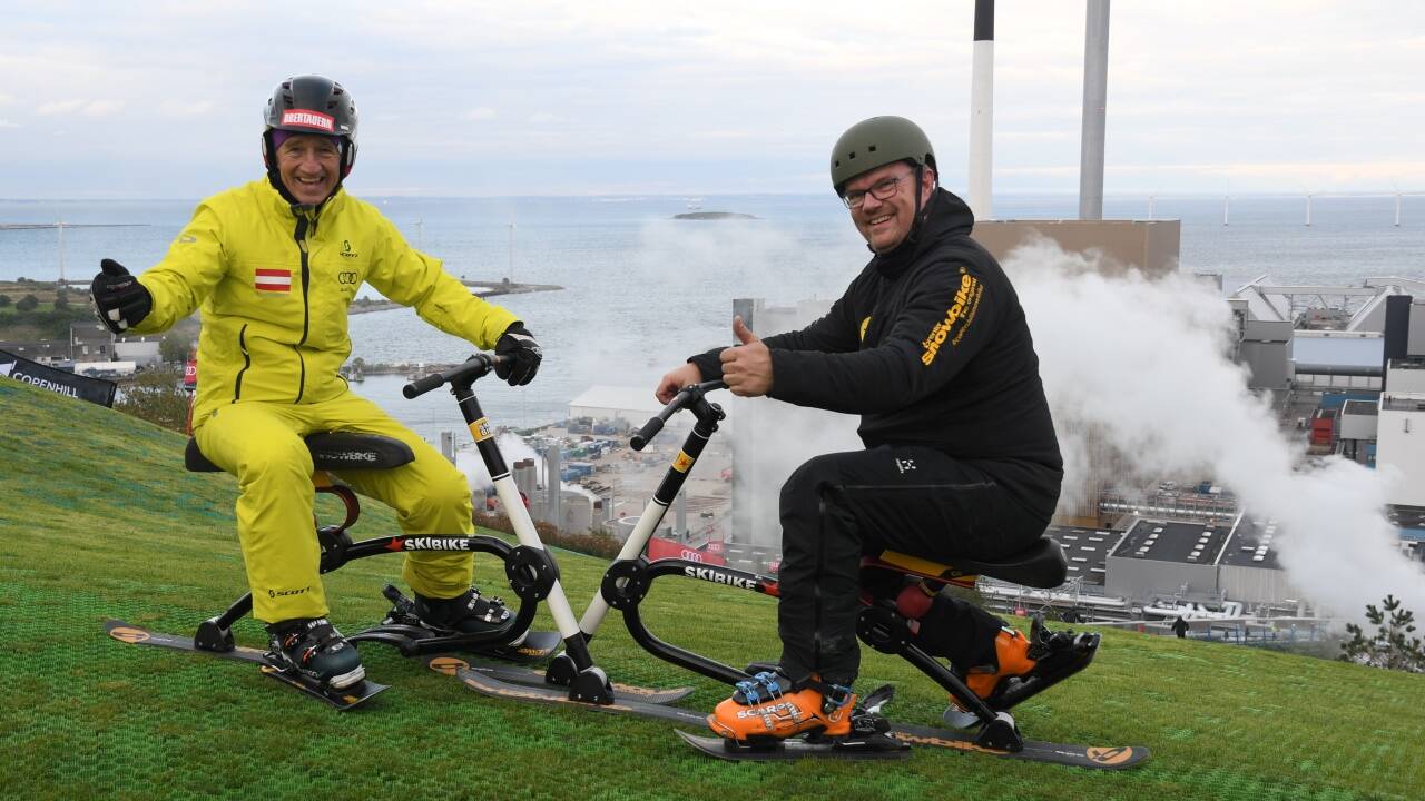 Hermann Koch aus Obertauern und Snowbike-Manager Carsten Villumsen. 