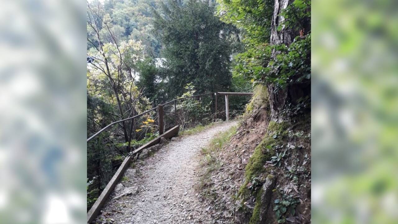 Der Bürglstein ist ein Vorberg des Kapuzinerbergs, in Wahrheit nur ein vorgelagerter Felsen. Die Anhöhe ist im Besitz der Stadt Salzburg und steht unter Denkmalschutz.  