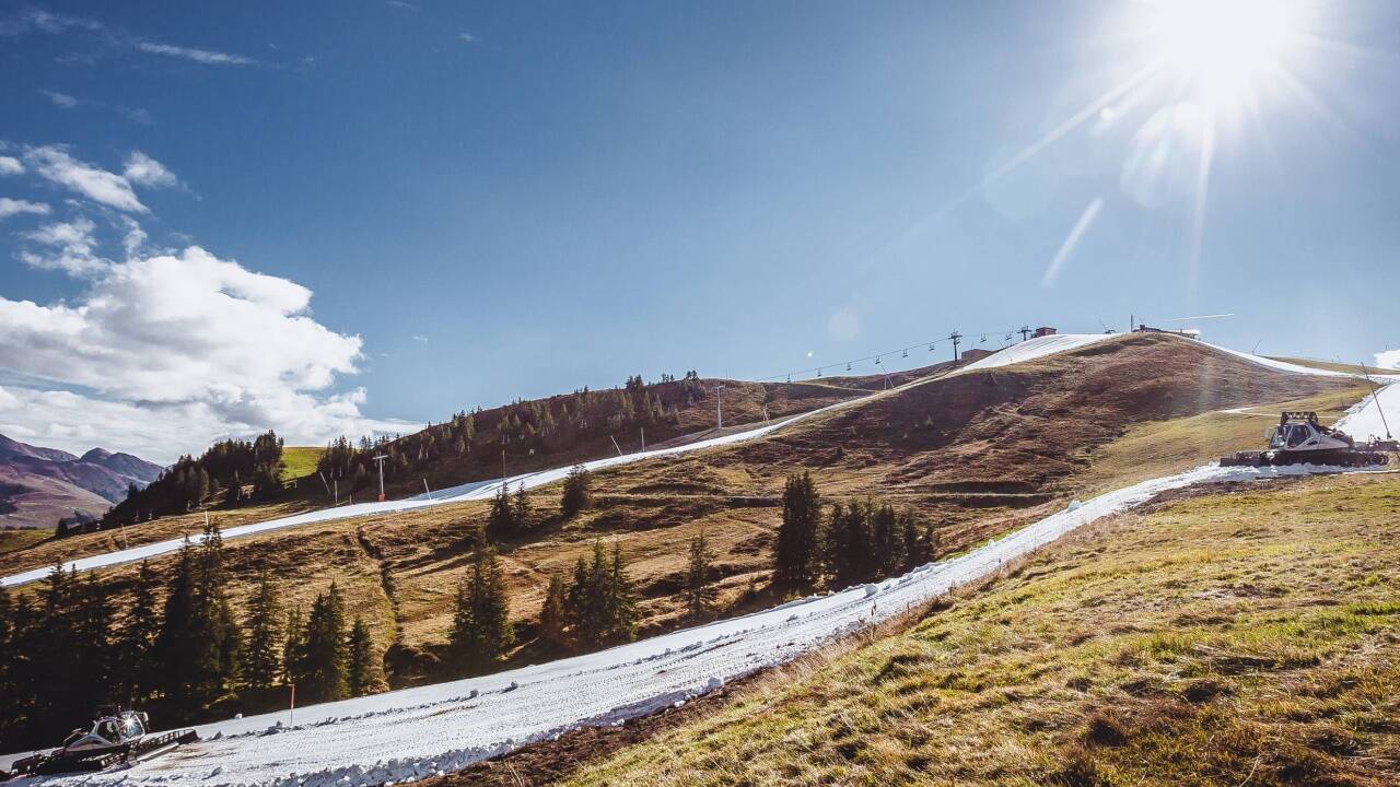 Der Vergleich macht sicher: Im Oktober 2018 gab es noch zwei Abfahrtsmöglichkeiten vom Resterkogel. 