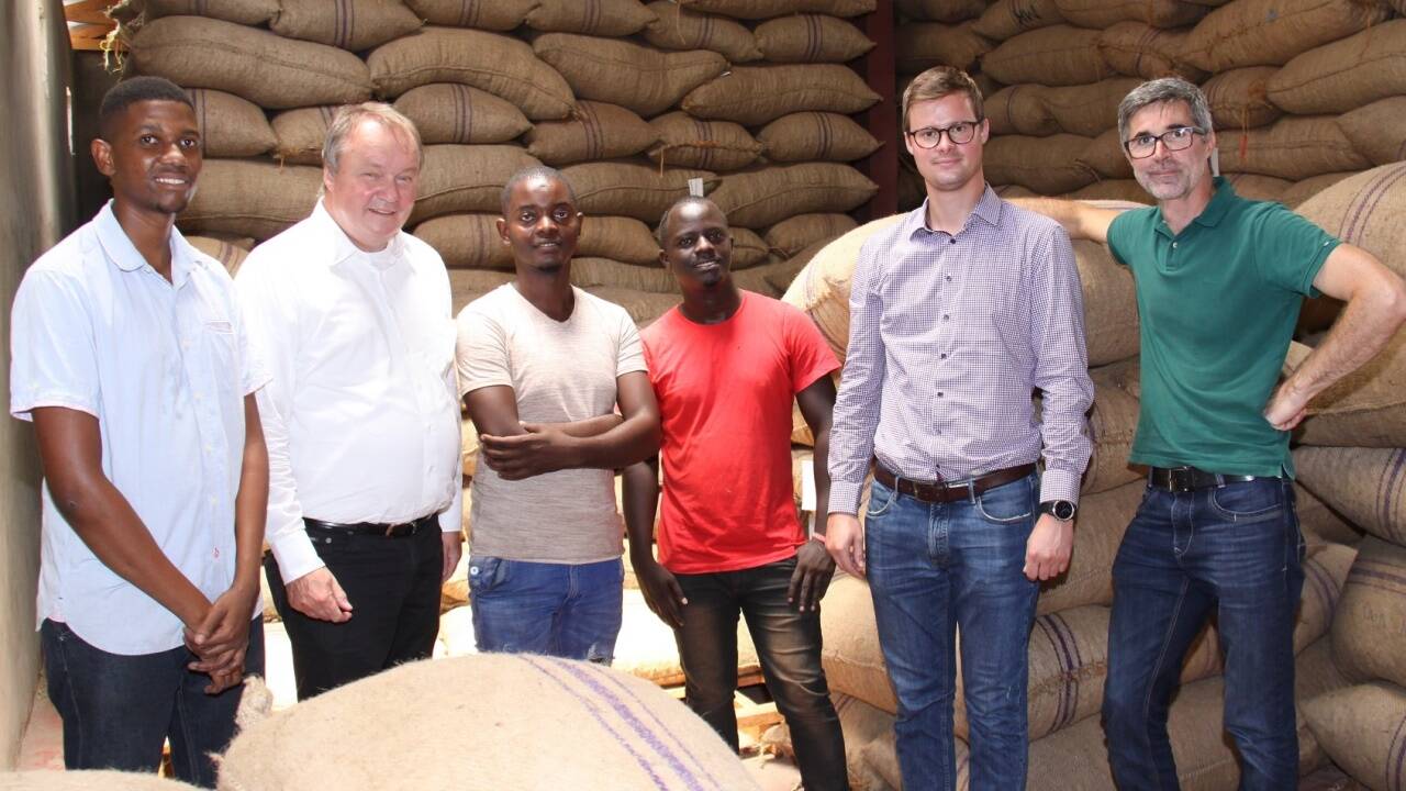 Ein Besuch der Produktionsstätte in Tansania.  