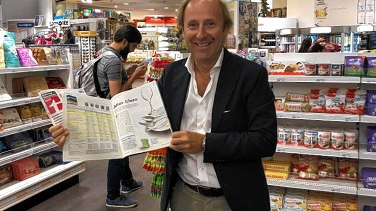Josef Dygruber ist im neuen Geschirrspülmittel-Test von Stiftung Warentest mit seiner Marke Claro Testsieger. 