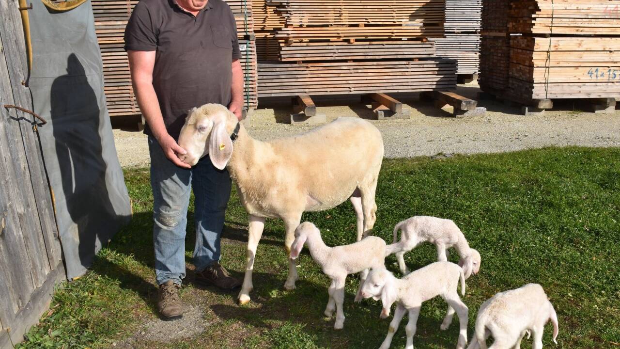 Philipp Kremser mit „seinem“ Nachwuchs. 