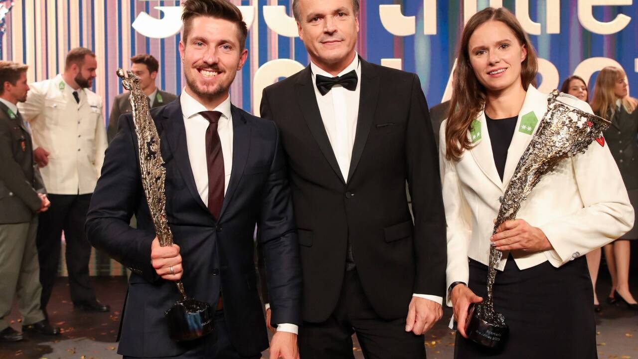 Die beiden Sieger mit Sportminister Eduard Müller. 