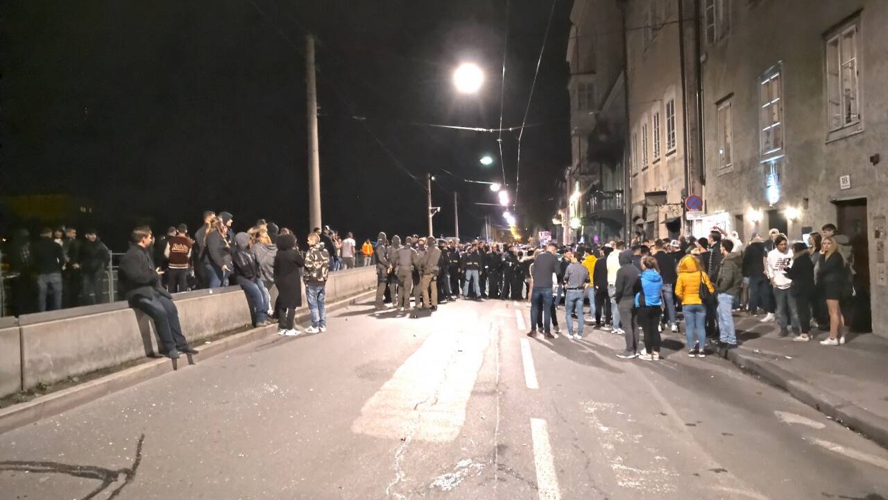 Nächtlicher Einsatz am Rudolfskai.  Nächtlicher Einsatz am Rudolfskai.