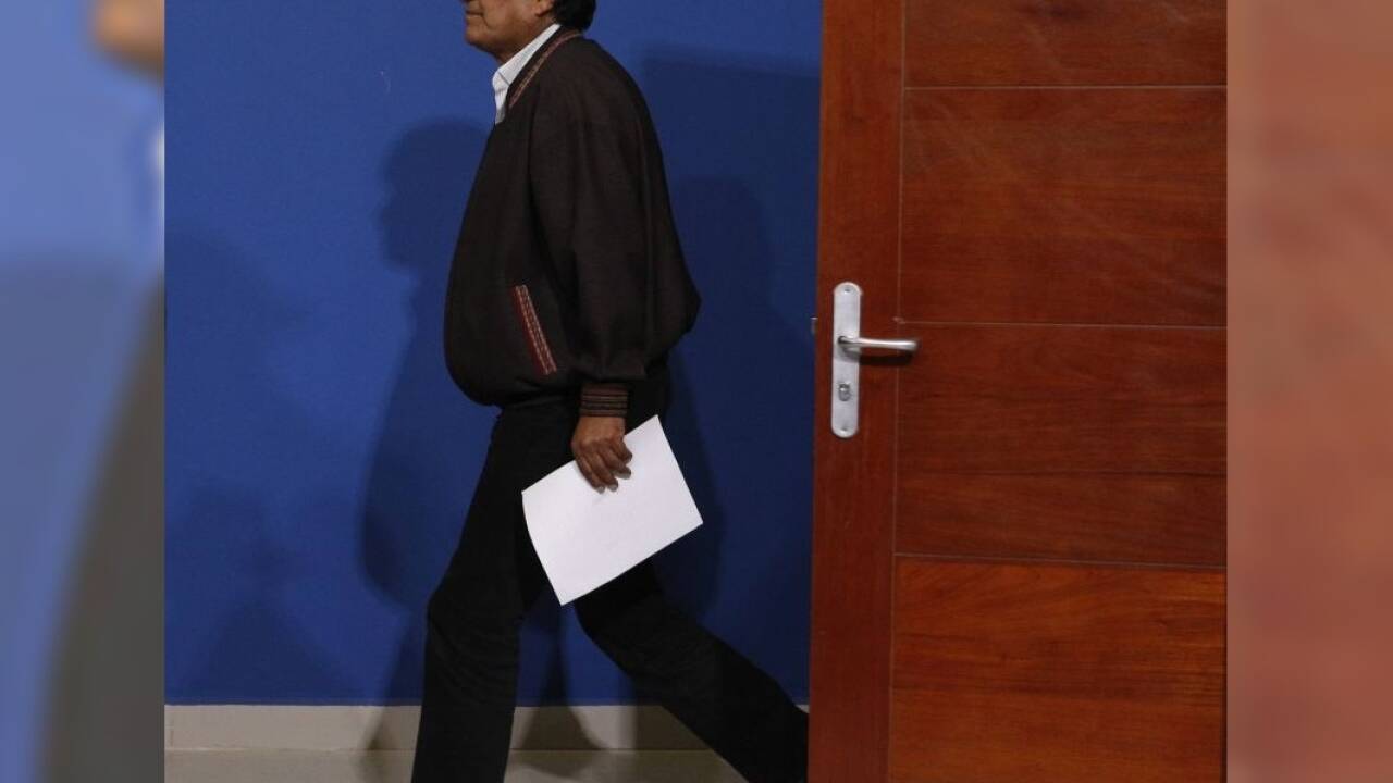 Morales von Spitzen der Armee und Polizei zum Rücktritt aufgefordert 