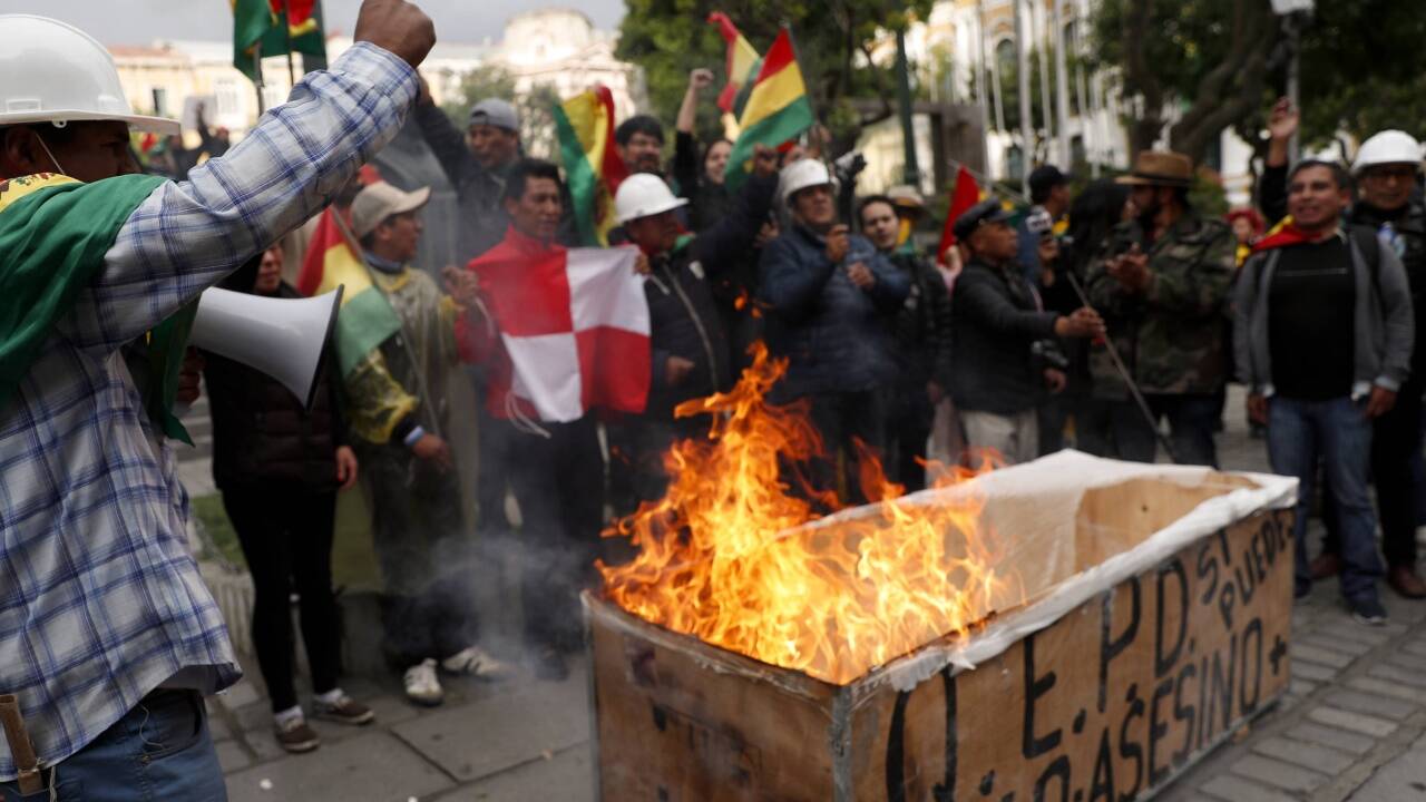 In Bolivien ist Feuer am Dach... 