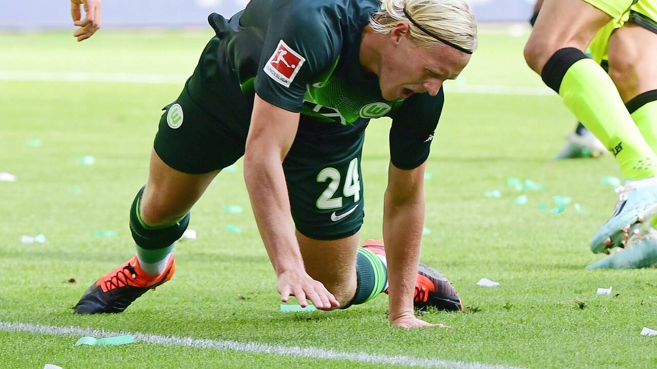 Die Verletzung am 31. August 2019 im Bundesliga-Spiel gegen Paderborn: Xaver Schlager erleidet einen Knöchelbruch. 