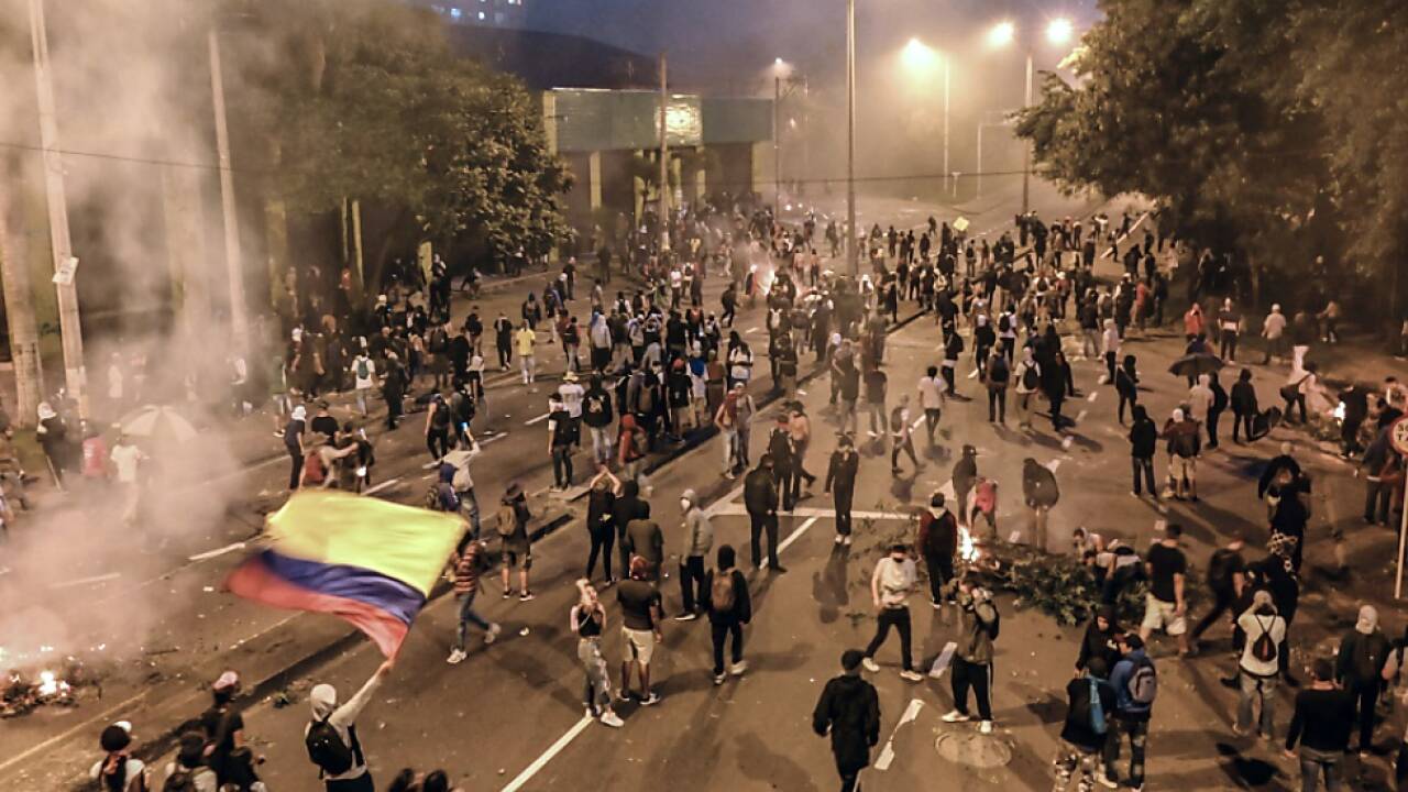 Zusammenstöße am Rande von landesweiten Demonstrationen Zusammenstöße am Rande von landesweiten Demonstrationen