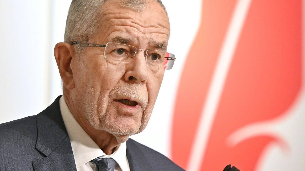 Nichts ist unmöglich: Alexander Van der Bellen. Nichts ist unmöglich: Alexander Van der Bellen.