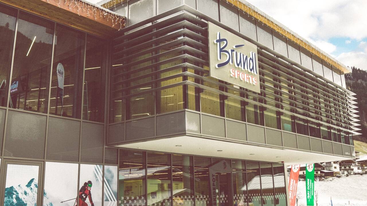 Das neue Geschäft von Bründl in Viehhofen. 