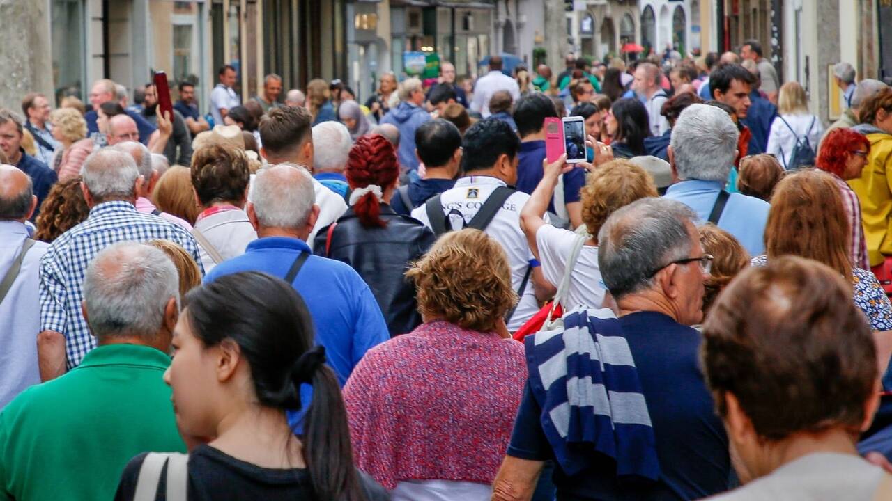 Es strömen die Massen: Getreidgasse in Salzburg im August 2019. 