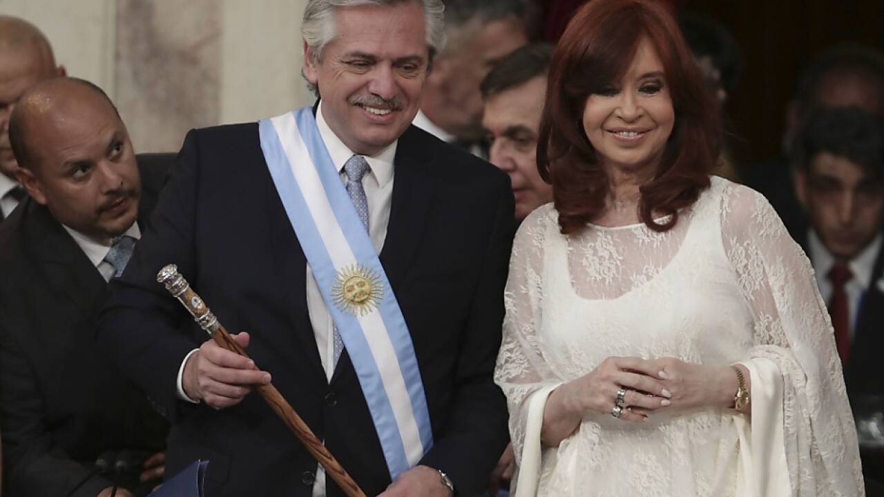 Der neue Präsident und seine Vize-Präsidentin Cristina Kirchner 