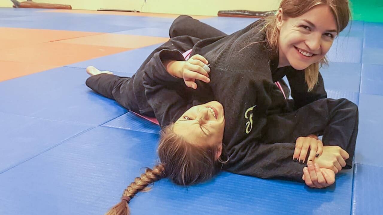Salzburgs Brazilian-Jiu-Jitsu-Kämpferinnen machen sich für die gute Sache stark.  