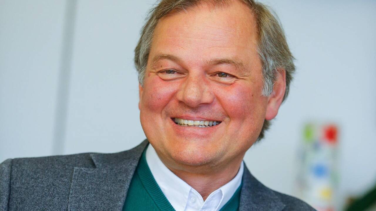 Der Bestseller-Autor und Psychiater Manfred Stelzig gibt Tipps, wie man zu Weihnachten nicht in Stress und Chaos versinkt. 