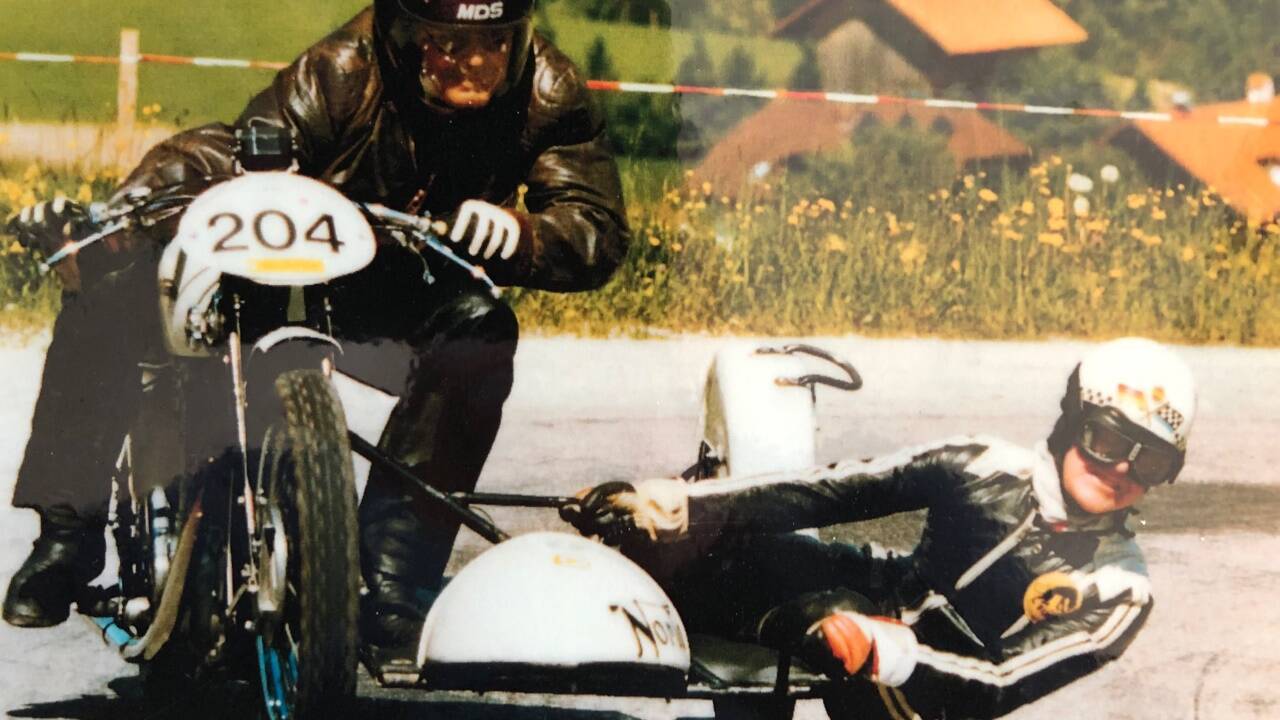 Auch im höheren Alter über 70 Jahre nahm das motorsportverrückte Ehepaar Kranawetvogl noch Rennen in Angriff. Wie auf dem Bild im Jahr 2005. Auch im höheren Alter über 70 Jahre nahm das motorsportverrückte Ehepaar Kranawetvogl noch Rennen in Angriff. Wie auf dem Bild im Jahr 2005.