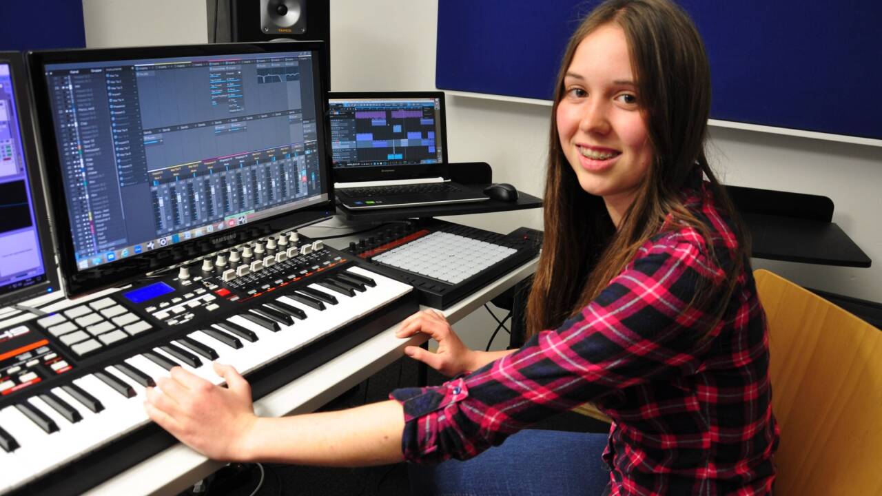 Anja Lechthaler will DJane werden.  