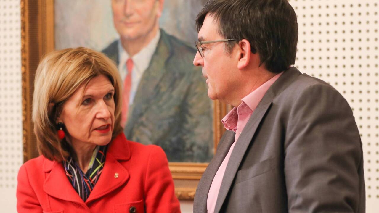 Zwei Bundesräte aus Salzburg als „Vize“: Andrea Eder-Gitschthaler (ÖVP) und Michael Wanner (SPÖ). Zwei Bundesräte aus Salzburg als „Vize“: Andrea Eder-Gitschthaler (ÖVP) und Michael Wanner (SPÖ).