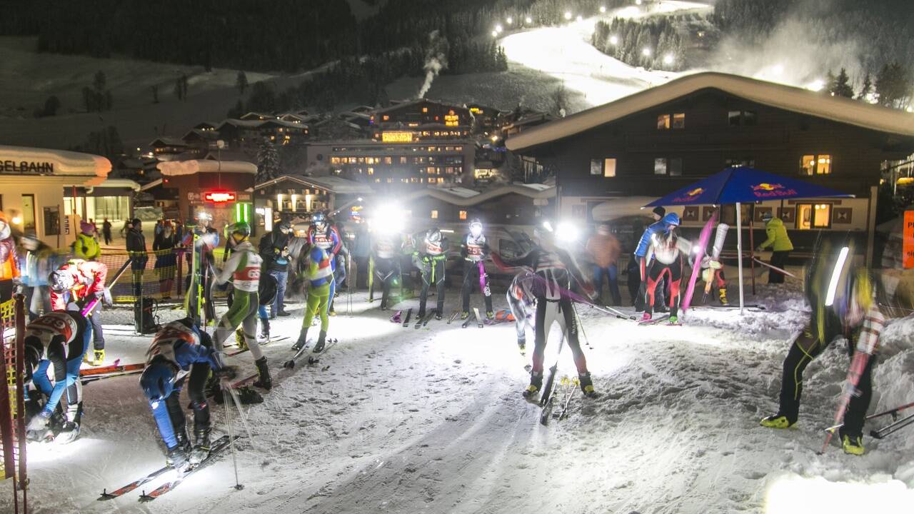 Volle Attacke am Berg.  