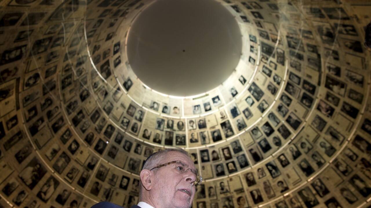 Alexander Van der Bellen besucht am Donnerstag zum zweiten Mal innerhalb eines Jahres Yad Vashem. Alexander Van der Bellen besucht am Donnerstag zum zweiten Mal innerhalb eines Jahres Yad Vashem.