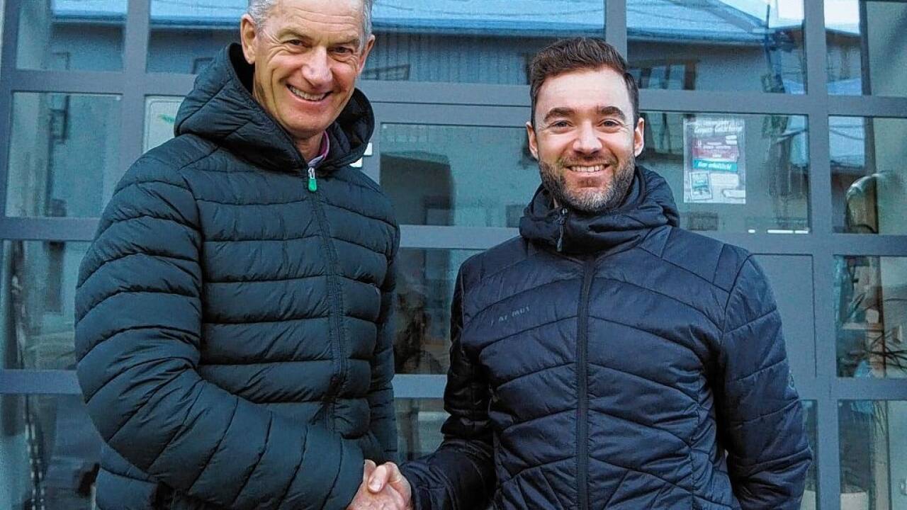 Langzeit-Geschüftsführer Franz Pölzleitner (l.) mit Nachfolger Bernhard Schartner. Langzeit-Geschüftsführer Franz Pölzleitner (l.) mit Nachfolger Bernhard Schartner.