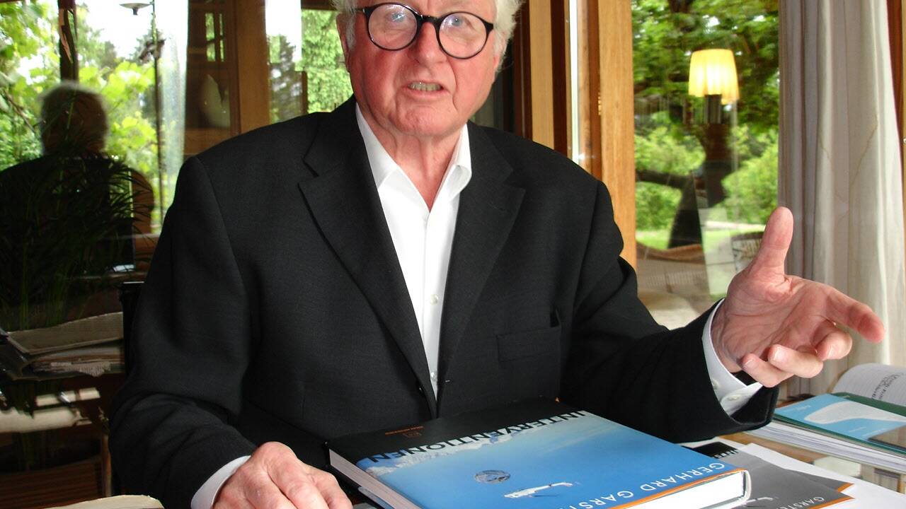 Gerhard Garstenauer beim SN-Interview 2006 in seinem Haus in Salzburg. Er verstarb 2016, im Alter von 91 Jahren.  
