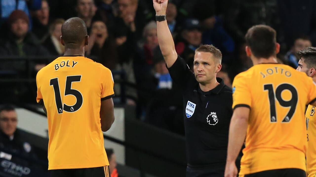 Für junge Ausländer wie den Franzosen Willy Boly (Wolverhampton) wird es künftig schwieriger, zu einem englischen Club zu kommen. 