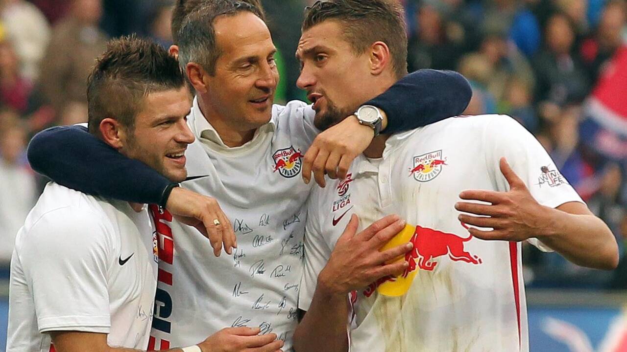 Man sieht sich immer drei Mal im Leben: Adi Hütter (M.) mit Stefan Ilsanker.  