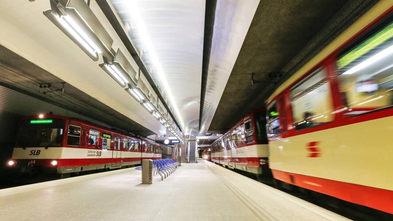 Für die Lokalbahn ist aktuell unter dem Hauptbahnhof Endstation. Schon in acht Jahren soll sie Hallein heißen, so die ehrgeizigen Pläne. 