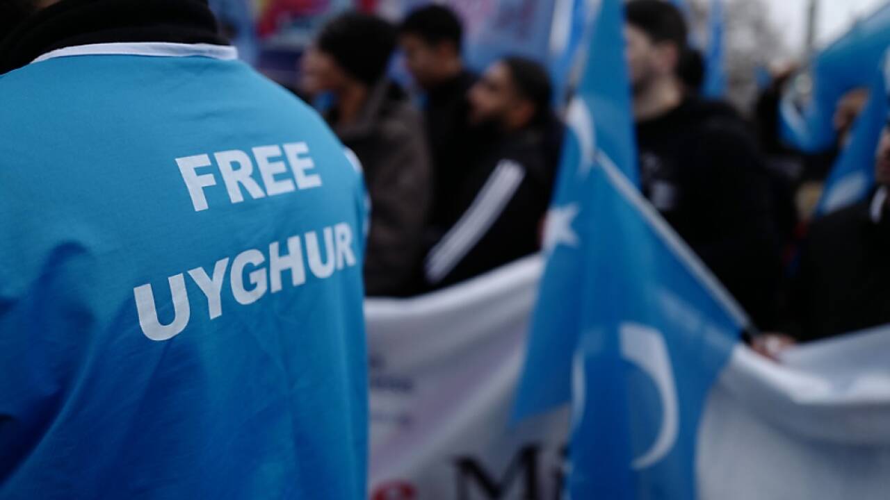 Hunderttausende Uiguren sollen in Umerziehungslagern sein 