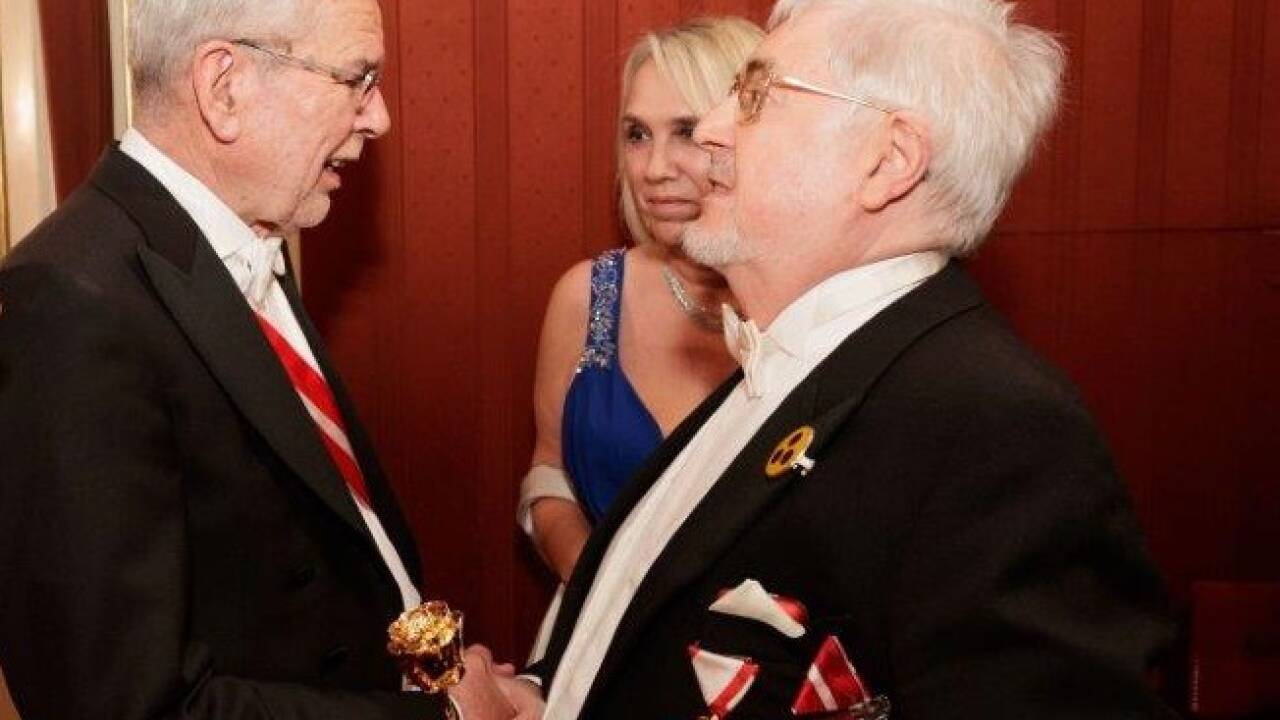 2019 besuchte Siegfried Fillipi beim Opernball den österreichischen Bundespräsidenten Alexander van der Bellen in dessen Loge.  