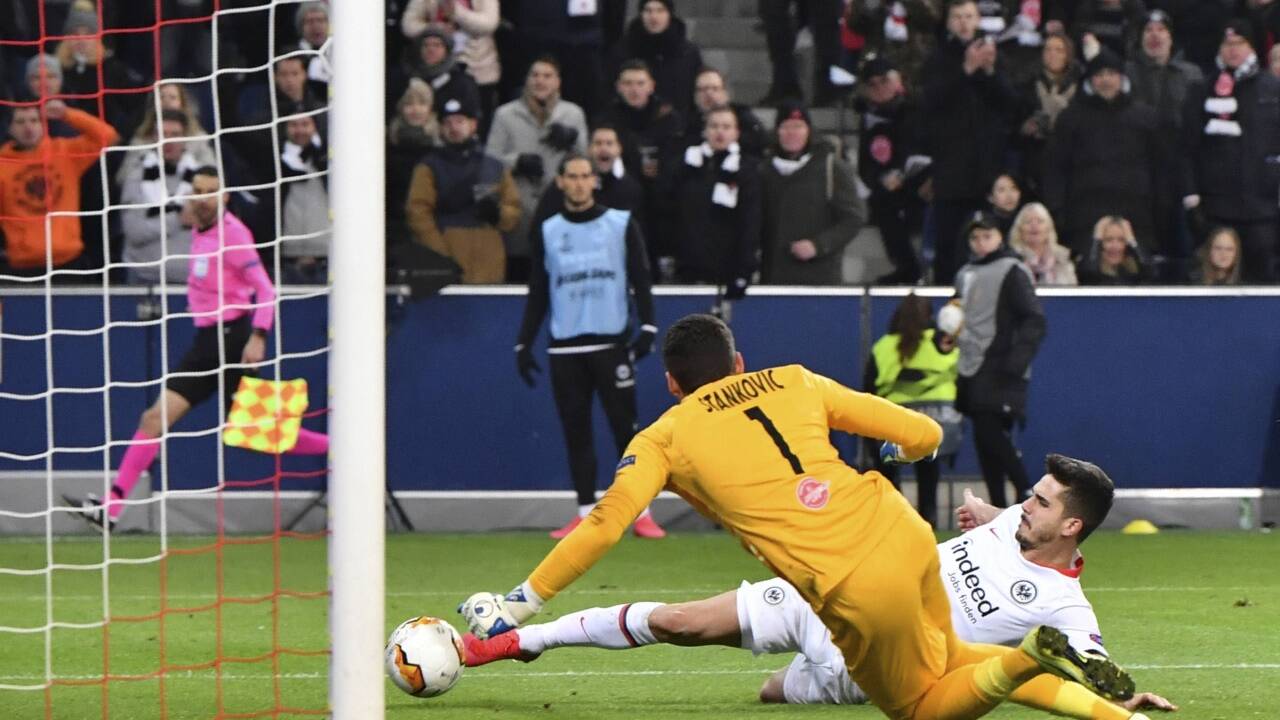 Große Chance für André Silva. 