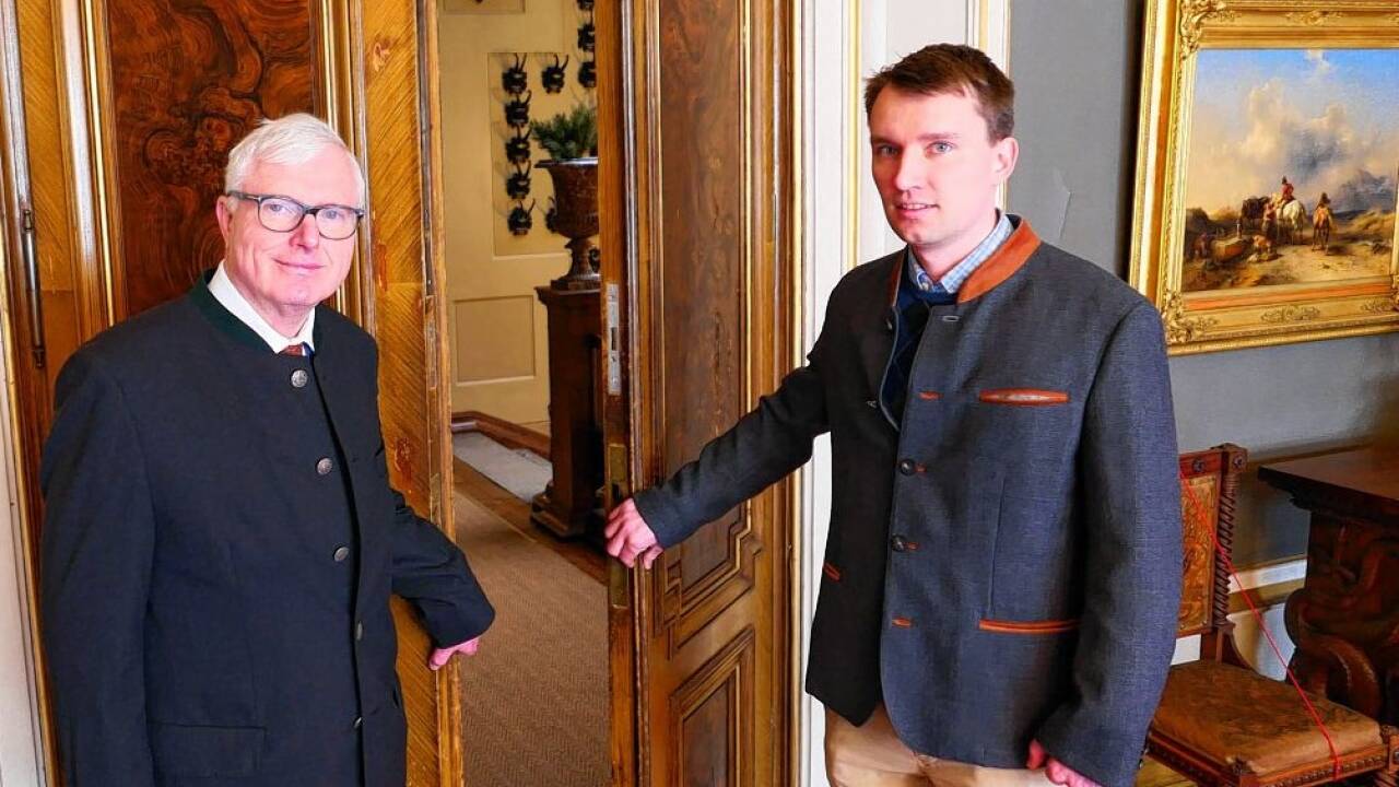 Markus Habsburg-Lothringen und sein Sohn Maximilian geben in der Kaiservilla in Bad Ischl Einblicke.  