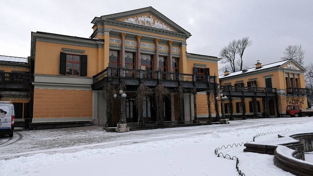 Winterliches Bild der Kaiservilla.  