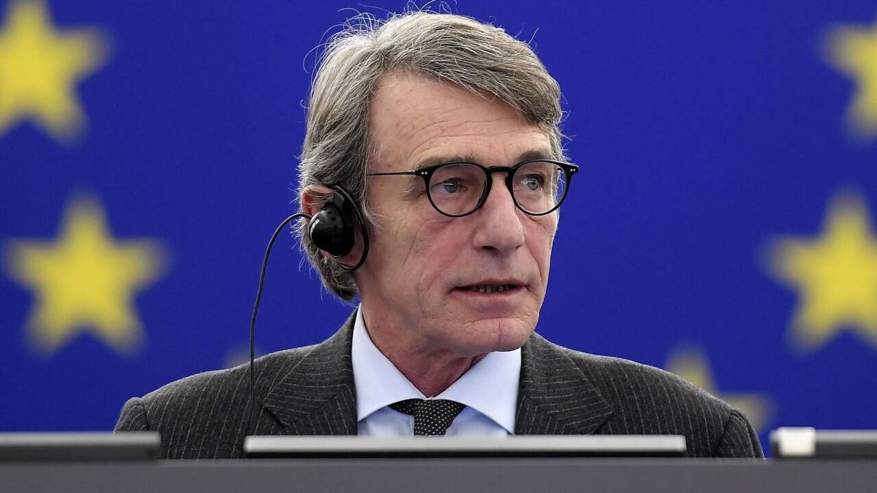 EU-Parlamentspräsident David Sassoli lässt als Präventivmaßnahme für drei Wochen keine Besucher mehr im Europäischen Hohen Haus zu.  EU-Parlamentspräsident David Sassoli lässt als Präventivmaßnahme für drei Wochen keine Besucher mehr im Europäischen Hohen Haus zu.