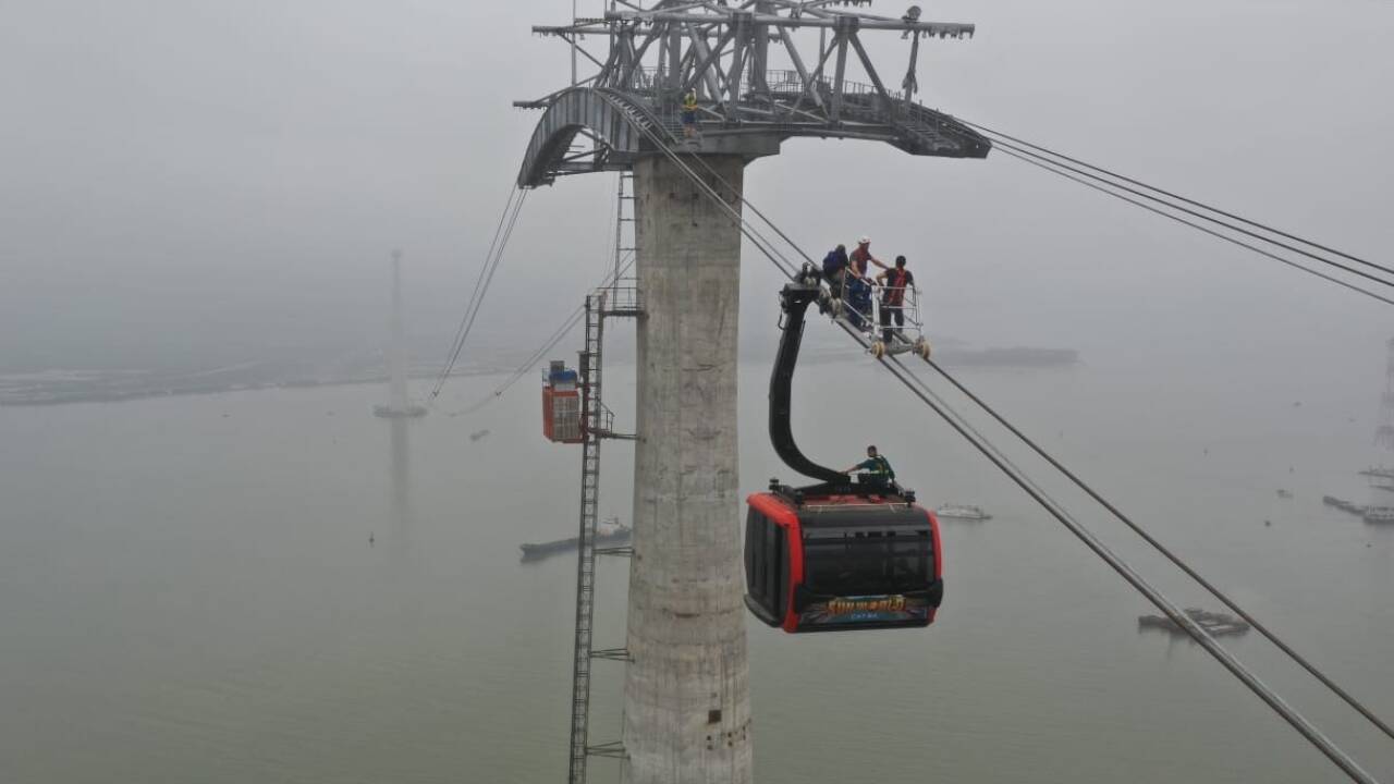 Die 207 Meter hohe Stütze 3. 