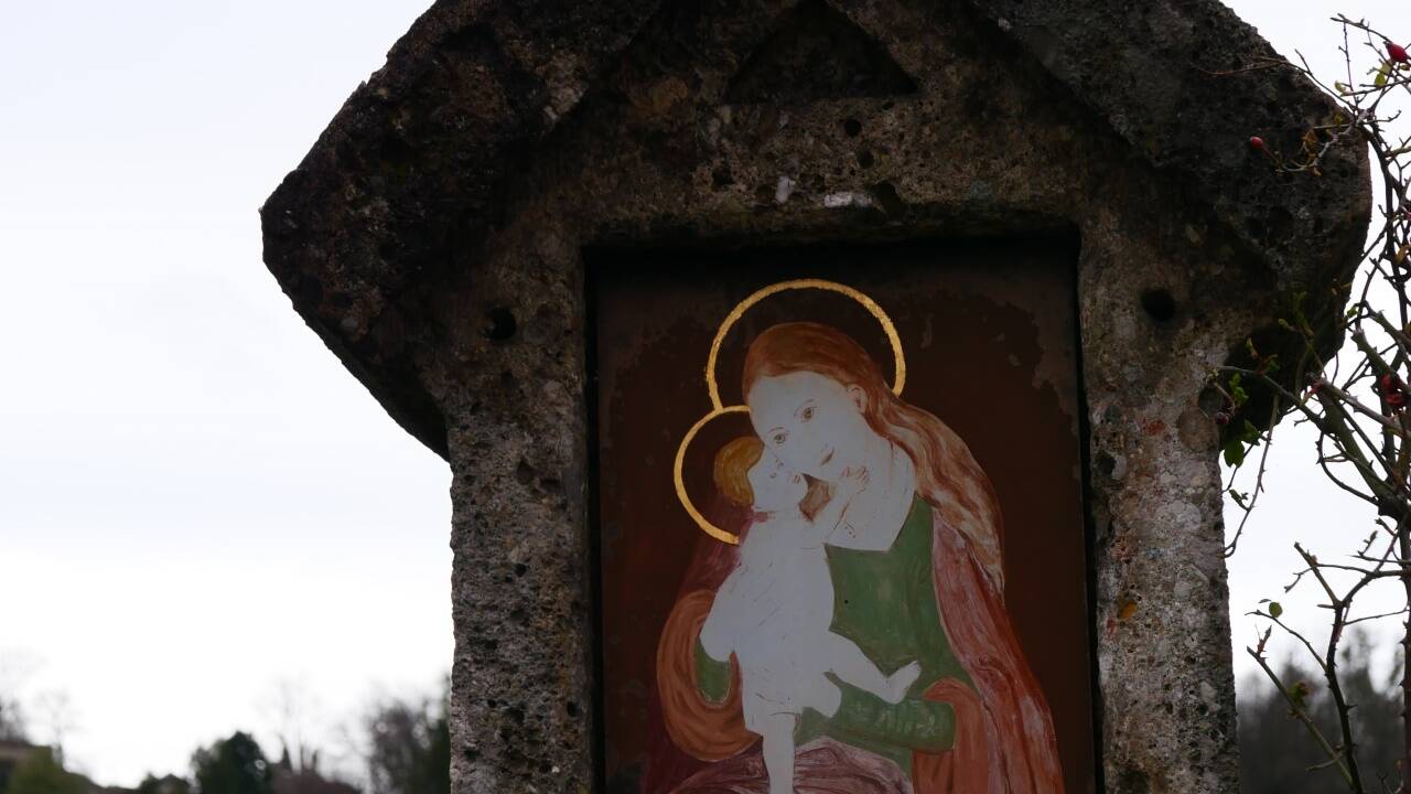 Das Marienmarterl am Fuß des Krauthügels in Salzburg-Nonntal.  