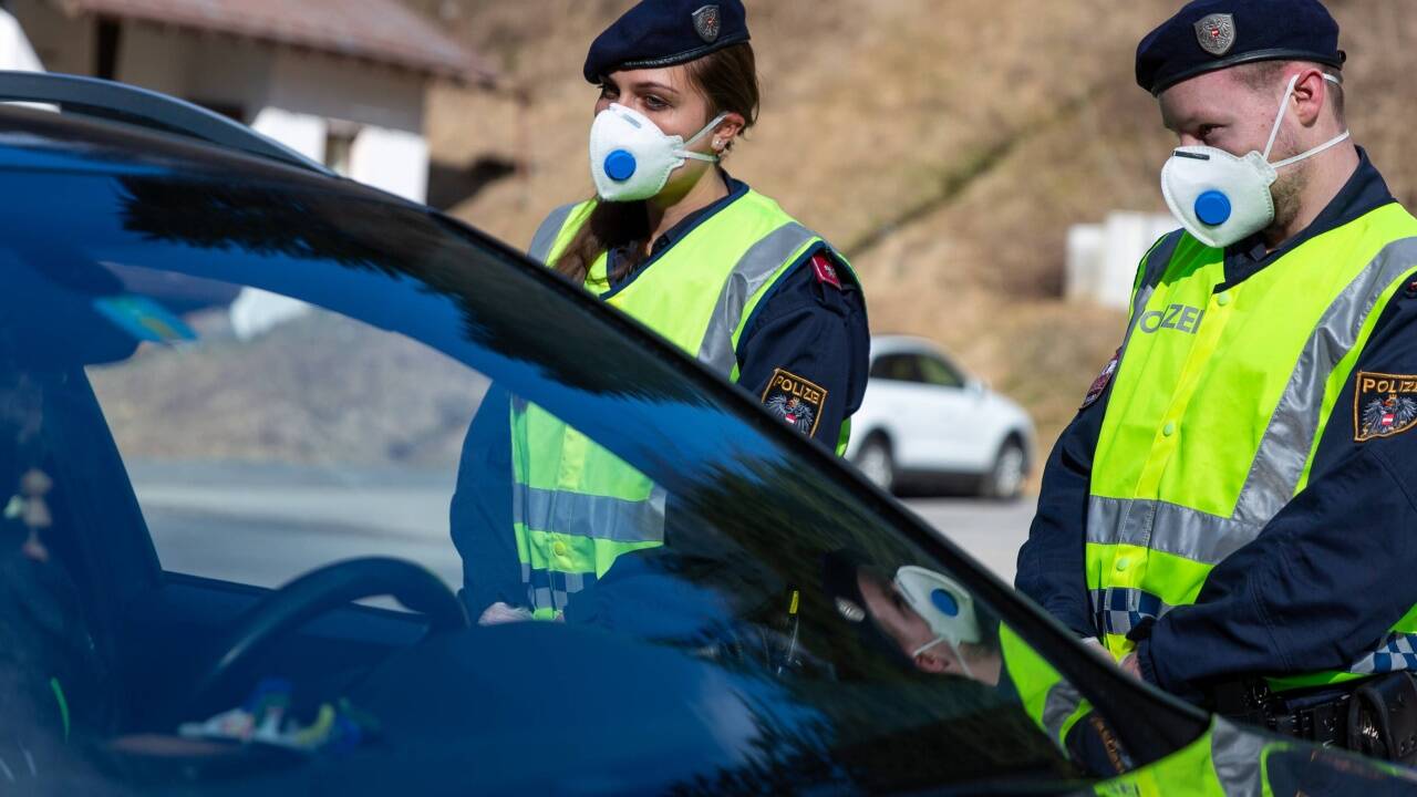 Am 13. März wurde Ischgl unter Quarantäne gestellt.  Am 13. März wurde Ischgl unter Quarantäne gestellt.