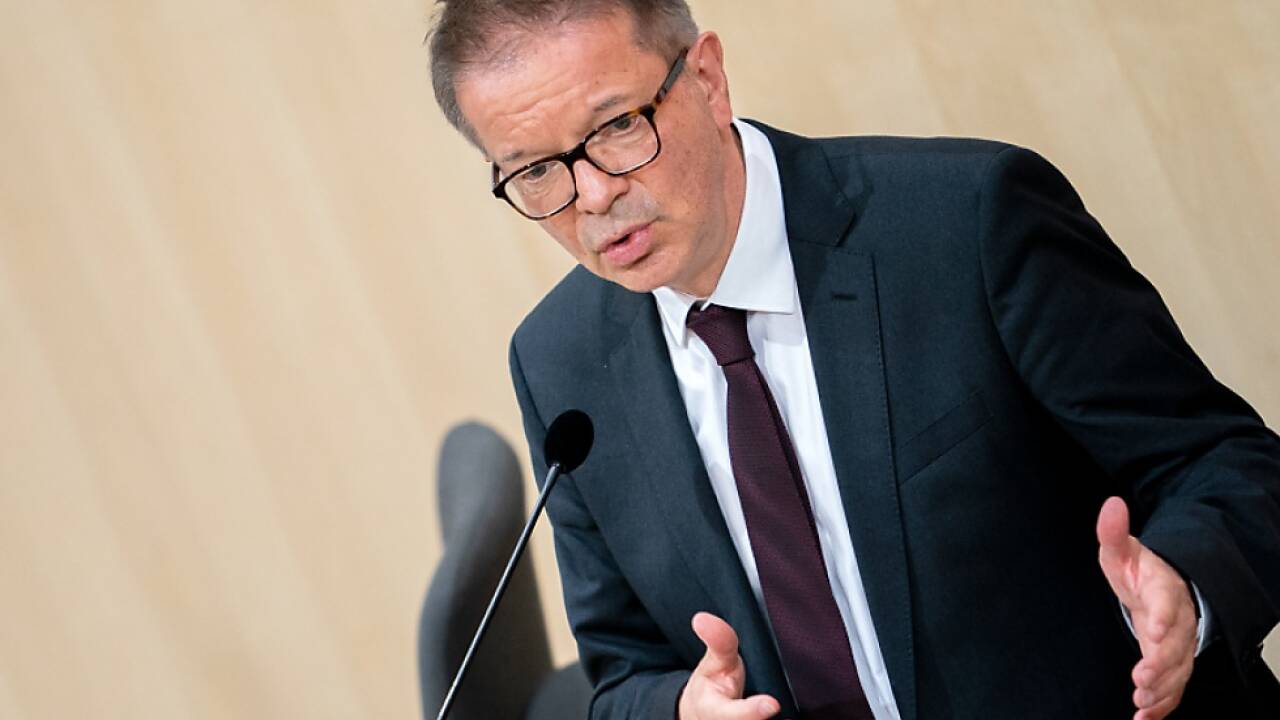 Laut Gesundheitsminister wird bei Testungen massiv zugelegt werden 