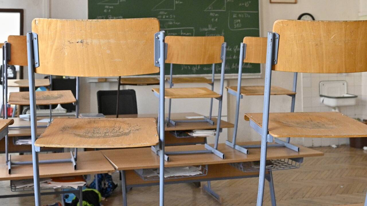 Die Ausnahmesituation an den Schulen geht weiter.  Die Ausnahmesituation an den Schulen geht weiter.