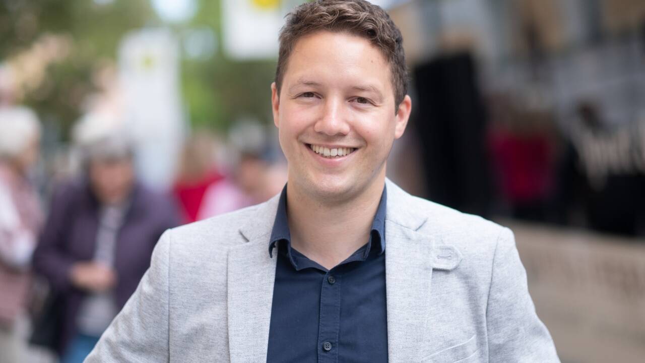 Der erst 31-jährige Jurist Christoph Lung leitet ab 1. Mai für die nächsten fünf Jahre die Geschicke der Kurstadt Bad Reichenhall - als neuer Oberbürgermeister.  