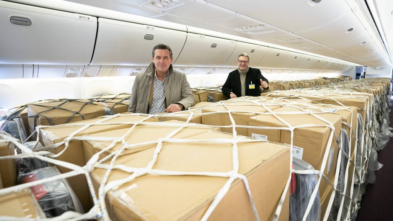 Jede Lieferung aus China wird in Österreich sehnsüchtig erwartet. Jede Lieferung aus China wird in Österreich sehnsüchtig erwartet.