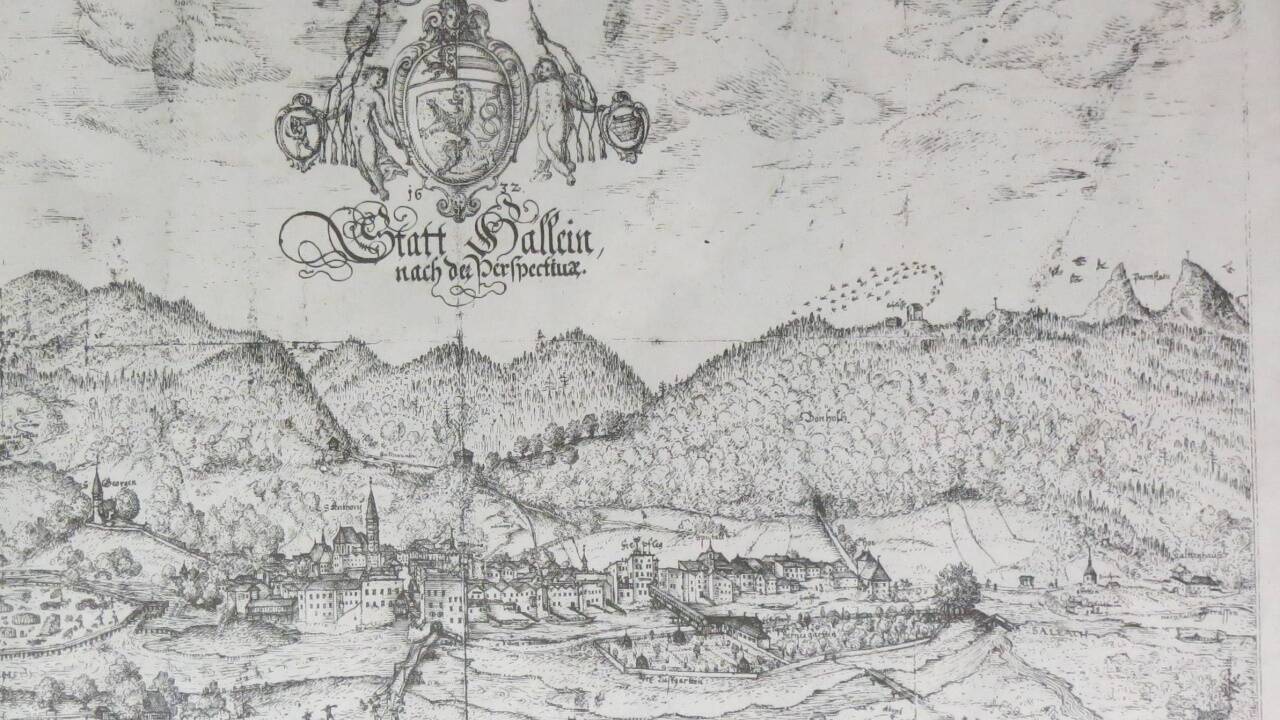 In dieser Stadtansicht Halleins (Ausschnitt) aus 1632 sind die Drei Kreuze und die Leprosenhauskapelle als markante Punkte eingezeichnet. In dieser Stadtansicht Halleins (Ausschnitt) aus 1632 sind die Drei Kreuze und die Leprosenhauskapelle als markante Punkte eingezeichnet.